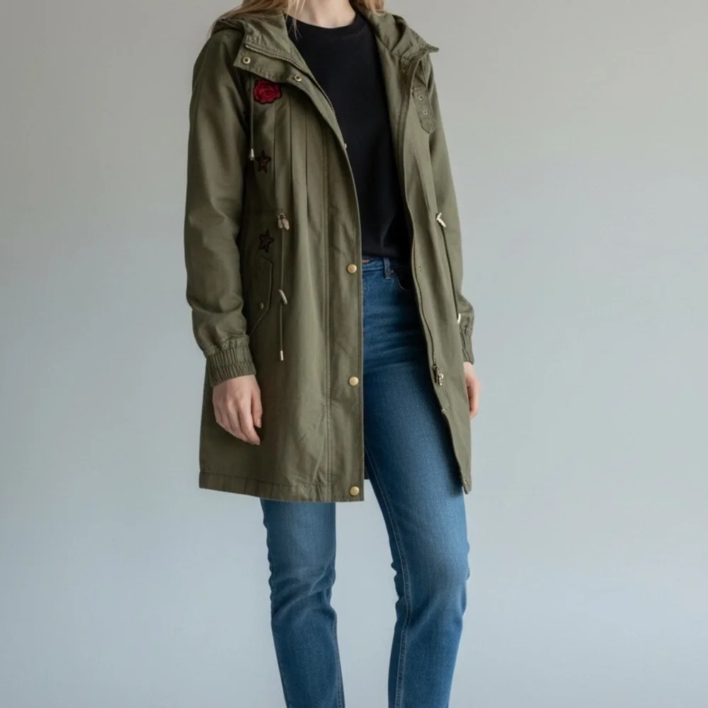 ✨ Dance & Marvel Embroidered Utility Jacket – “La Vie Est Belle” fits to large✨‎